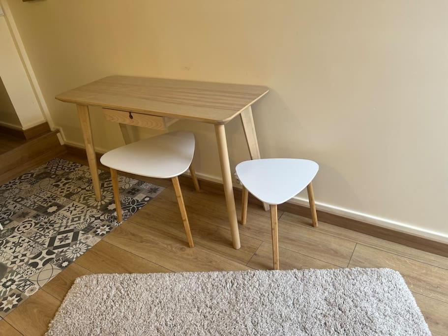 Charm'In Champigny: Studio Cosy, Detente & Travail Extérieur photo